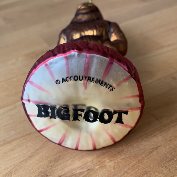 Archie McPhee BIGFOOT Glass Ornament - Picture 9 of 9